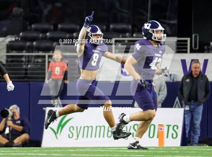 Thumbnail 3 in Smithson Valley vs. Aledo (UIL 5A D1 Football Final) photogallery.