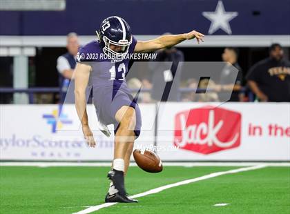 Thumbnail 2 in Smithson Valley vs. Aledo (UIL 5A D1 Football Final) photogallery.