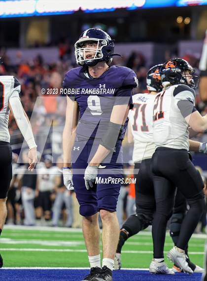 Thumbnail 2 in Smithson Valley vs. Aledo (UIL 5A D1 Football Final) photogallery.