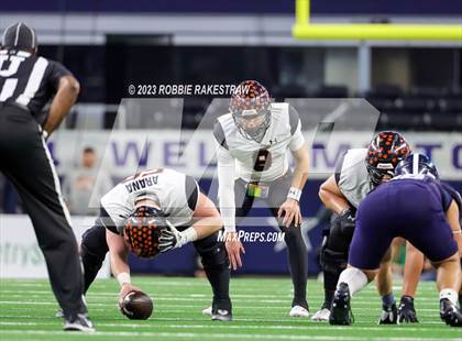 Thumbnail 2 in Smithson Valley vs. Aledo (UIL 5A D1 Football Final) photogallery.