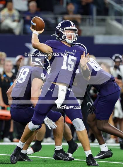Thumbnail 3 in Smithson Valley vs. Aledo (UIL 5A D1 Football Final) photogallery.