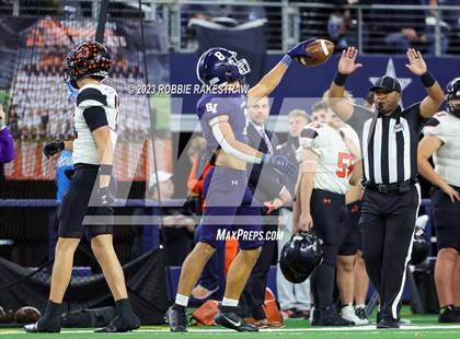 Thumbnail 3 in Smithson Valley vs. Aledo (UIL 5A D1 Football Final) photogallery.