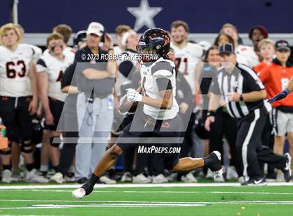 Thumbnail 1 in Smithson Valley vs. Aledo (UIL 5A D1 Football Final) photogallery.