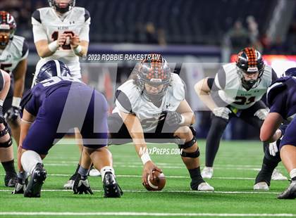 Thumbnail 3 in Smithson Valley vs. Aledo (UIL 5A D1 Football Final) photogallery.
