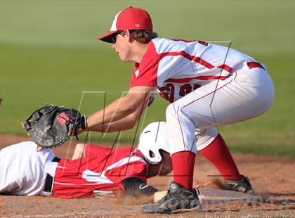 Thumbnail 3 in McPherson vs. Kingman/Norwich (KHSAA 4A Regional Playoff) photogallery.