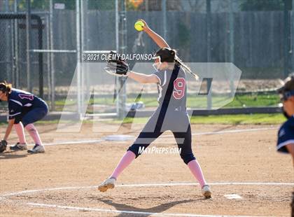 Thumbnail 1 in Dakota Ridge @ Chatfield photogallery.