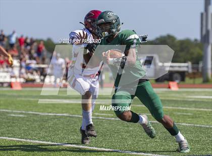 Thumbnail 3 in William Floyd @ Sachem East photogallery.