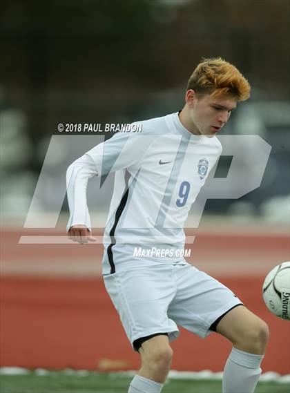 Thumbnail 3 in Hall vs. Glastonbury (CIAC Class LL Final) photogallery.