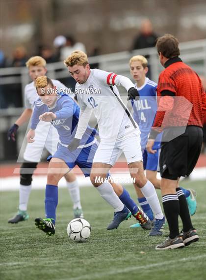 Thumbnail 1 in Hall vs. Glastonbury (CIAC Class LL Final) photogallery.