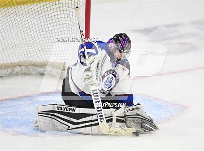 Thumbnail 2 in Conard vs. Suffield/Granby/Windsor Locks (CIAC DIII Semifinal) photogallery.