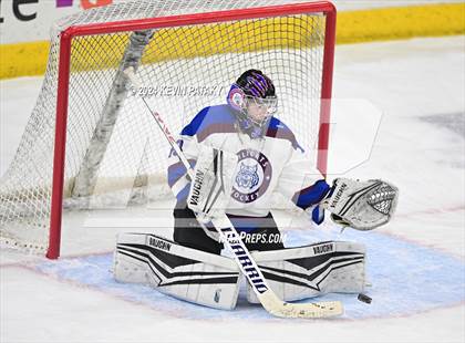 Thumbnail 1 in Conard vs. Suffield/Granby/Windsor Locks (CIAC DIII Semifinal) photogallery.