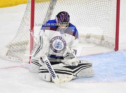 Thumbnail 2 in Conard vs. Suffield/Granby/Windsor Locks (CIAC DIII Semifinal) photogallery.