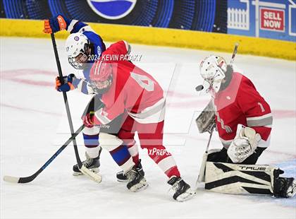 Thumbnail 3 in Conard vs. Suffield/Granby/Windsor Locks (CIAC DIII Semifinal) photogallery.