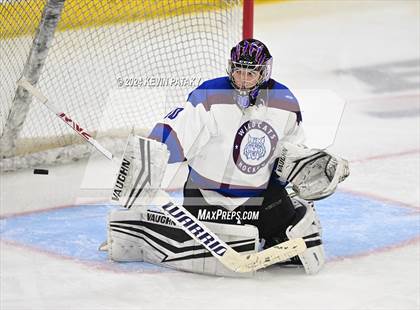 Thumbnail 2 in Conard vs. Suffield/Granby/Windsor Locks (CIAC DIII Semifinal) photogallery.