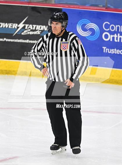 Thumbnail 2 in Conard vs. Suffield/Granby/Windsor Locks (CIAC DIII Semifinal) photogallery.