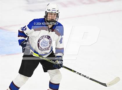 Thumbnail 2 in Conard vs. Suffield/Granby/Windsor Locks (CIAC DIII Semifinal) photogallery.