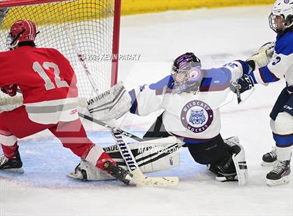 Thumbnail 2 in Conard vs. Suffield/Granby/Windsor Locks (CIAC DIII Semifinal) photogallery.