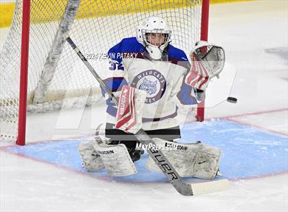 Thumbnail 2 in Conard vs. Suffield/Granby/Windsor Locks (CIAC DIII Semifinal) photogallery.
