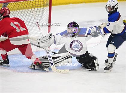 Thumbnail 3 in Conard vs. Suffield/Granby/Windsor Locks (CIAC DIII Semifinal) photogallery.