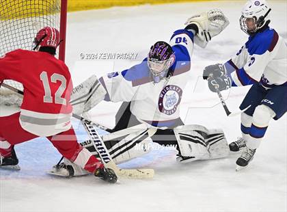 Thumbnail 2 in Conard vs. Suffield/Granby/Windsor Locks (CIAC DIII Semifinal) photogallery.