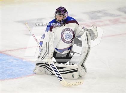 Thumbnail 3 in Conard vs. Suffield/Granby/Windsor Locks (CIAC DIII Semifinal) photogallery.