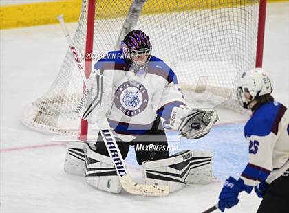 Thumbnail 3 in Conard vs. Suffield/Granby/Windsor Locks (CIAC DIII Semifinal) photogallery.
