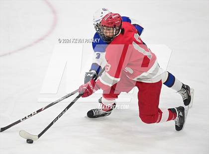 Thumbnail 3 in Conard vs. Suffield/Granby/Windsor Locks (CIAC DIII Semifinal) photogallery.