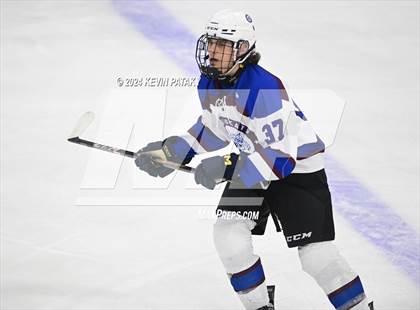 Thumbnail 2 in Conard vs. Suffield/Granby/Windsor Locks (CIAC DIII Semifinal) photogallery.