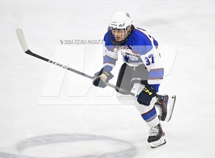 Thumbnail 3 in Conard vs. Suffield/Granby/Windsor Locks (CIAC DIII Semifinal) photogallery.