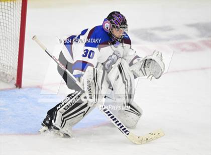 Thumbnail 2 in Conard vs. Suffield/Granby/Windsor Locks (CIAC DIII Semifinal) photogallery.