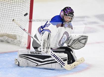Thumbnail 2 in Conard vs. Suffield/Granby/Windsor Locks (CIAC DIII Semifinal) photogallery.