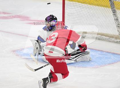 Thumbnail 2 in Conard vs. Suffield/Granby/Windsor Locks (CIAC DIII Semifinal) photogallery.