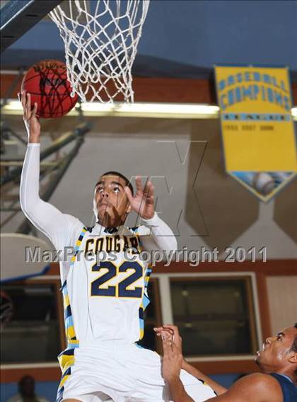 Thumbnail 2 in Oakmont @ Center (Foundation Game) photogallery.