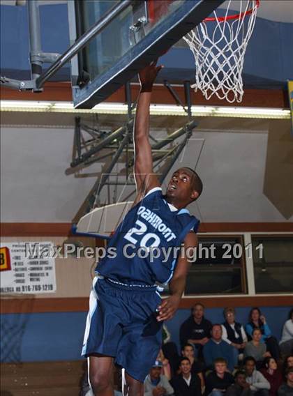 Thumbnail 2 in Oakmont @ Center (Foundation Game) photogallery.