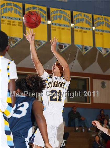 Thumbnail 1 in Oakmont @ Center (Foundation Game) photogallery.