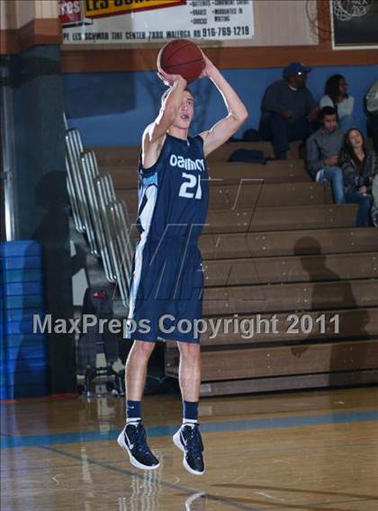 Thumbnail 2 in Oakmont @ Center (Foundation Game) photogallery.