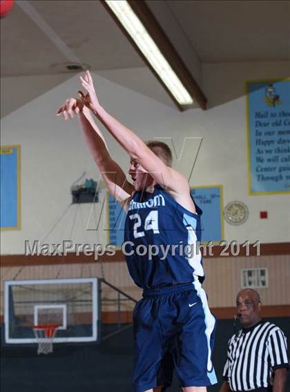 Thumbnail 2 in Oakmont @ Center (Foundation Game) photogallery.