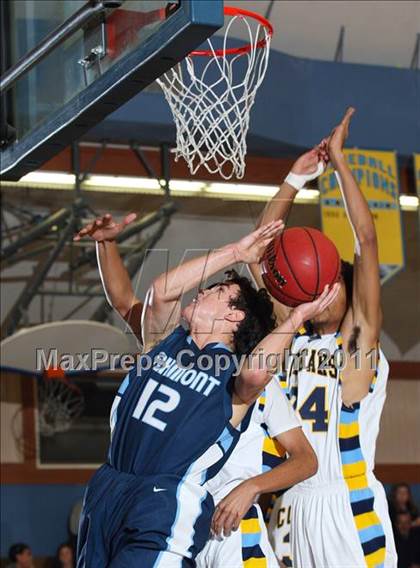 Thumbnail 1 in Oakmont @ Center (Foundation Game) photogallery.