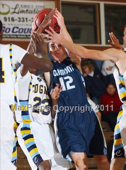 Thumbnail 1 in Oakmont @ Center (Foundation Game) photogallery.