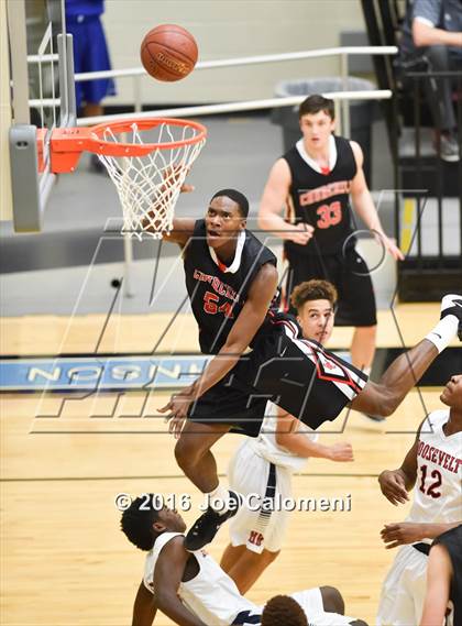 Thumbnail 1 in Churchill vs Roosevelt [Theodore] (Littleton Gym) photogallery.