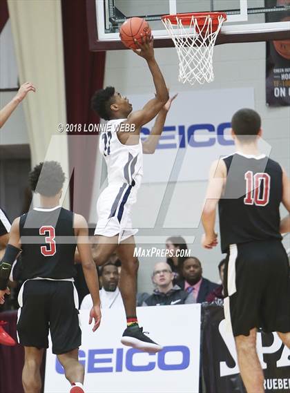 Thumbnail 2 in Woodstock Academy vs. St. Andrew's (Spalding Hoophall Classic) photogallery.