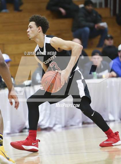 Thumbnail 2 in Woodstock Academy vs. St. Andrew's (Spalding Hoophall Classic) photogallery.
