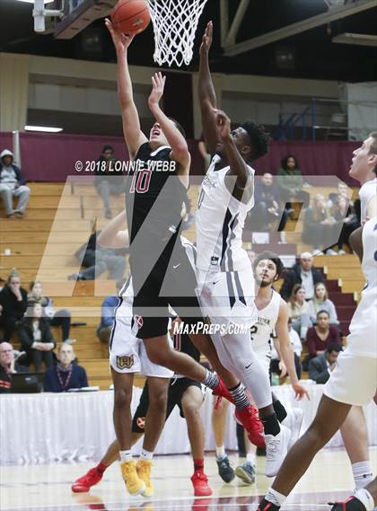Thumbnail 3 in Woodstock Academy vs. St. Andrew's (Spalding Hoophall Classic) photogallery.