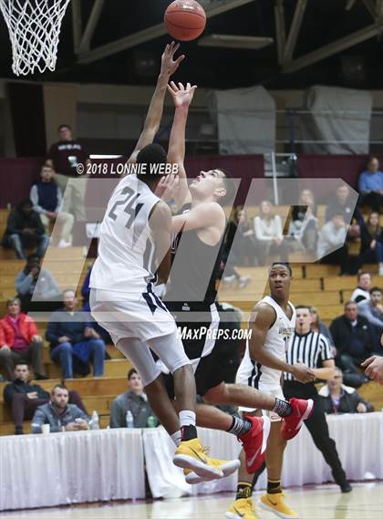 Thumbnail 3 in Woodstock Academy vs. St. Andrew's (Spalding Hoophall Classic) photogallery.
