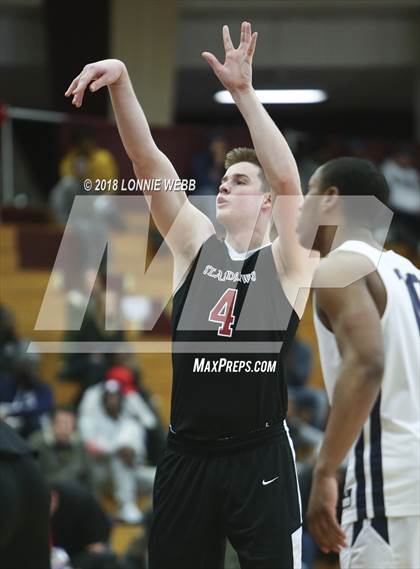 Thumbnail 2 in Woodstock Academy vs. St. Andrew's (Spalding Hoophall Classic) photogallery.