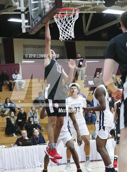 Thumbnail 3 in Woodstock Academy vs. St. Andrew's (Spalding Hoophall Classic) photogallery.