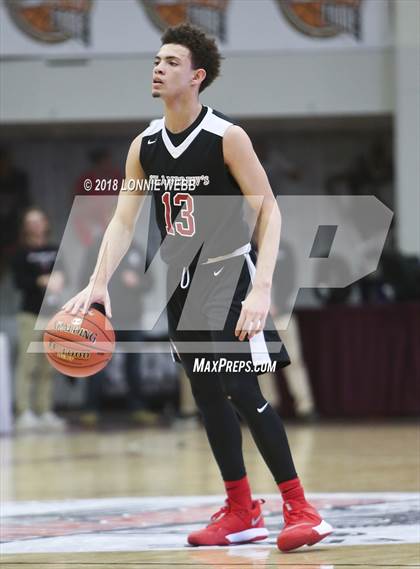 Thumbnail 2 in Woodstock Academy vs. St. Andrew's (Spalding Hoophall Classic) photogallery.