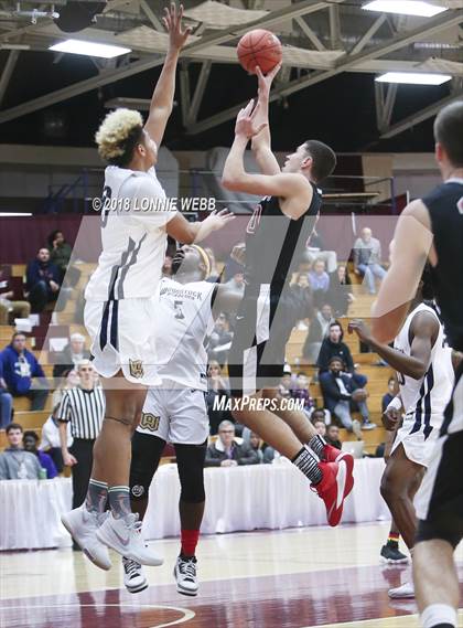 Thumbnail 2 in Woodstock Academy vs. St. Andrew's (Spalding Hoophall Classic) photogallery.