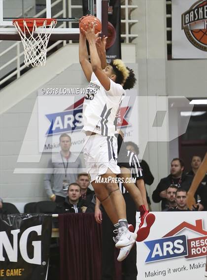 Thumbnail 2 in Woodstock Academy vs. St. Andrew's (Spalding Hoophall Classic) photogallery.