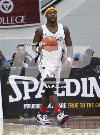 Thumbnail 3 in Woodstock Academy vs. St. Andrew's (Spalding Hoophall Classic) photogallery.